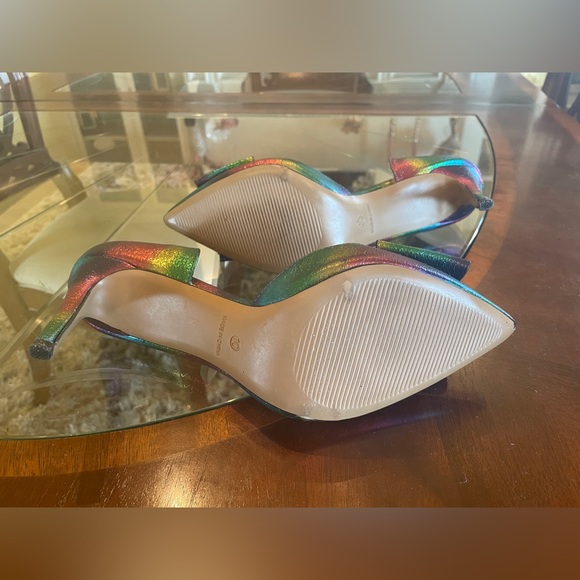 Betsey Johnson Sz 10 Stilettos, Rainbow High Heels Metallic Fancy Bow Pumps - Picture 5 of 9